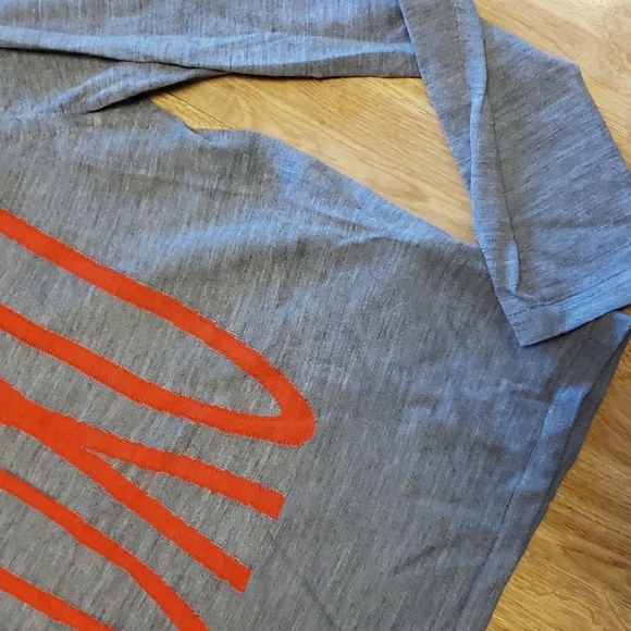 Banana Republic wool hugs and kisses sweater size medium - Picture 2 of 3